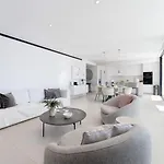 Malagasuite Higueron West Luxury & Private Pool * Фуэнхирола
