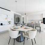 Malagasuite Higueron West Luxury & Private Pool * Фуэнхирола