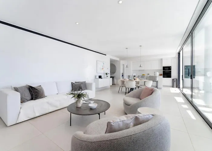 Malagasuite Higueron West Luxury & Private Pool * فوينخيرولا